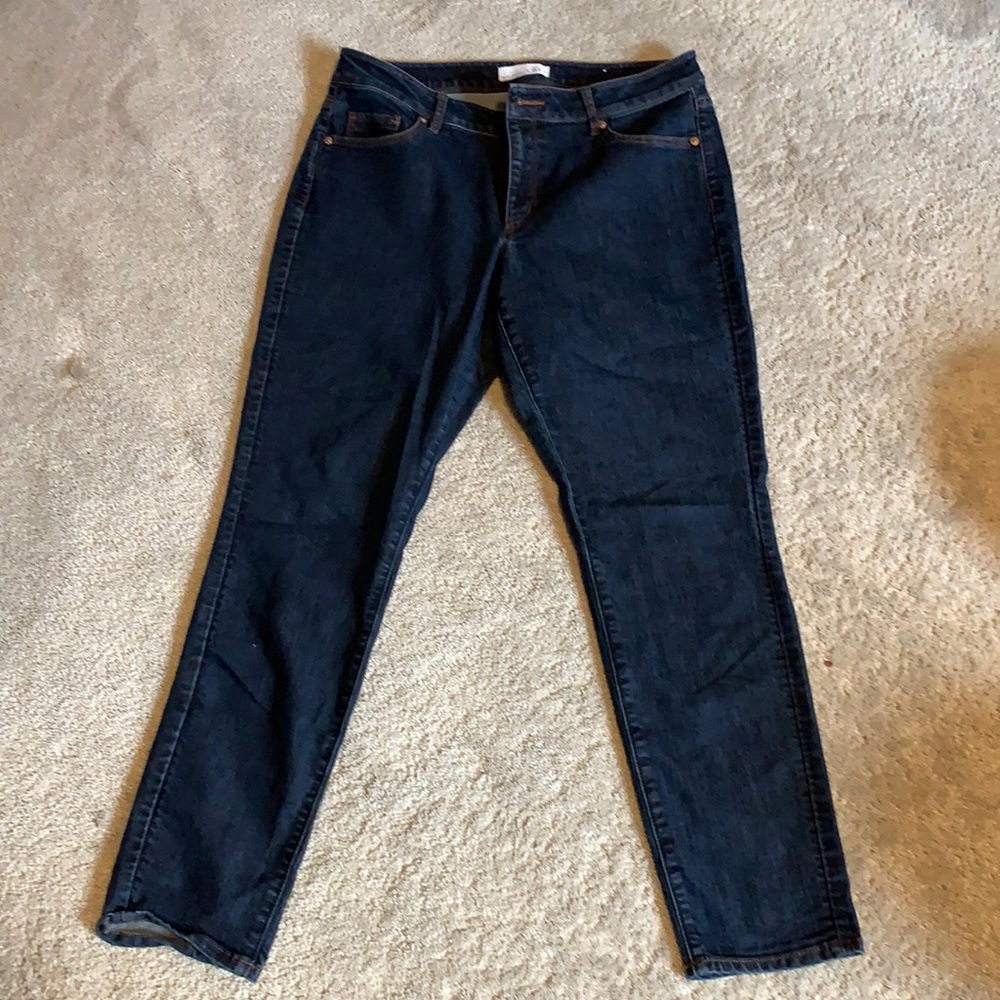 Loft- mid rise- curvy skinny jean - dark wash- size 30/10